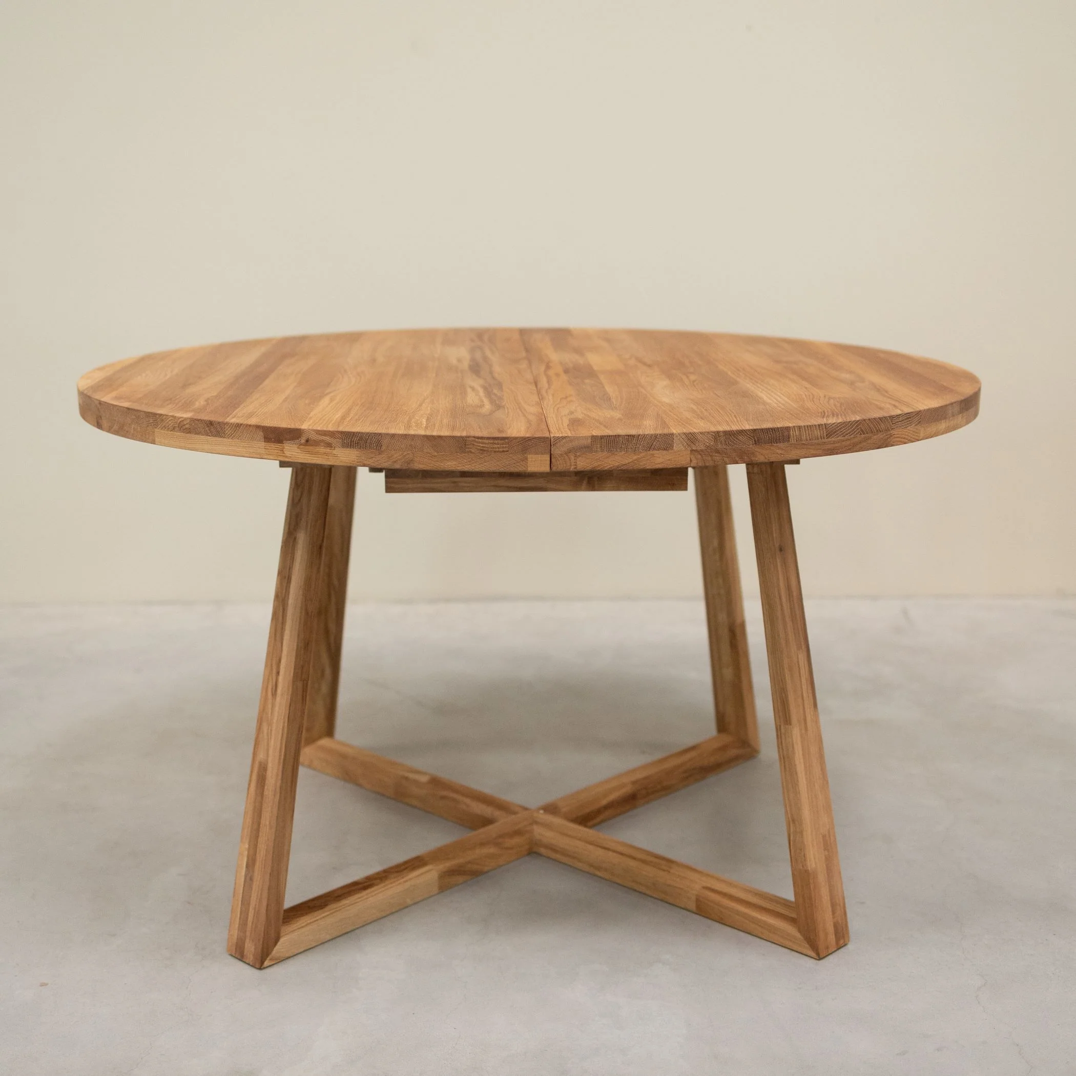 Houten tafels met korting